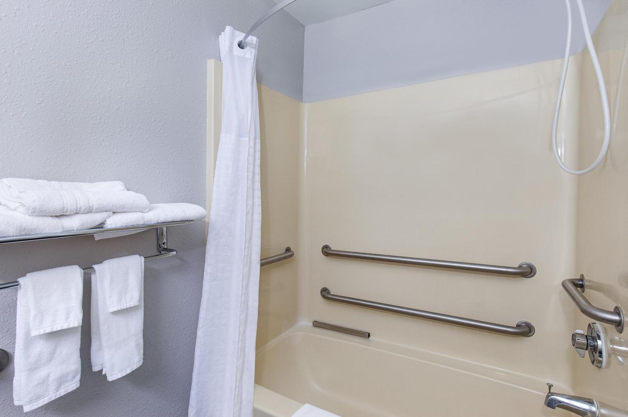 Microtel Inn And Suites By Wyndham - Cordova Мемфис Екстериор снимка