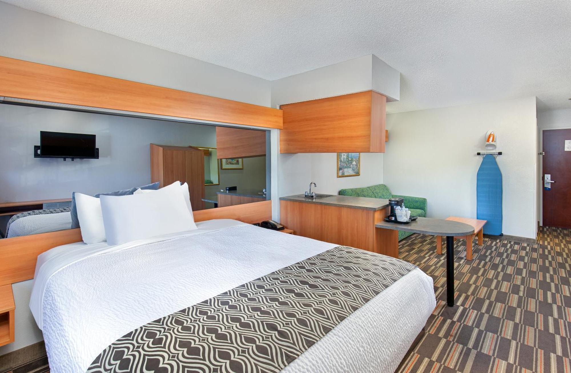 Microtel Inn And Suites By Wyndham - Cordova Мемфис Екстериор снимка
