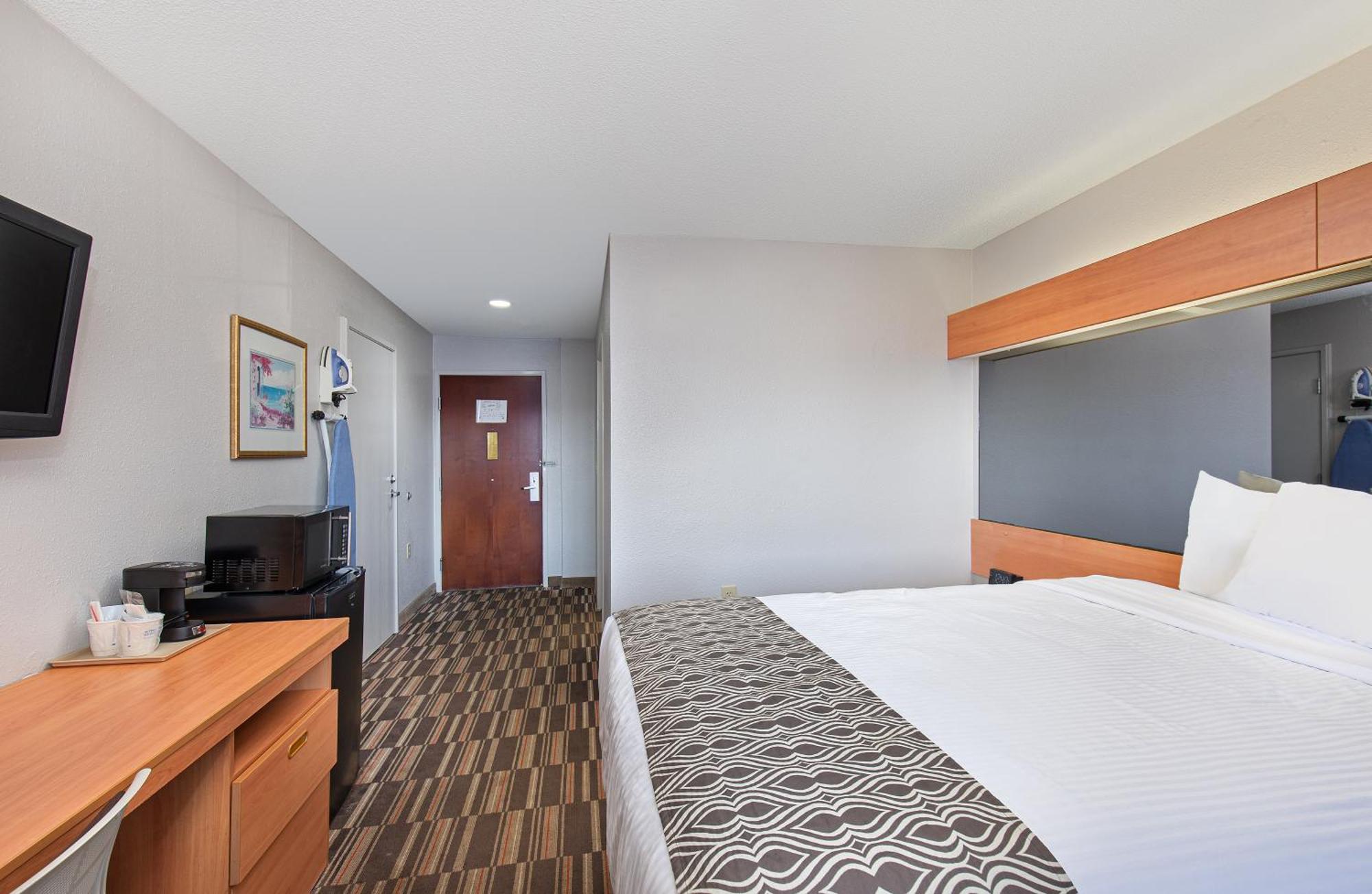 Microtel Inn And Suites By Wyndham - Cordova Мемфис Екстериор снимка